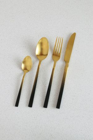 Conjunto Talheres Dourado E Preto