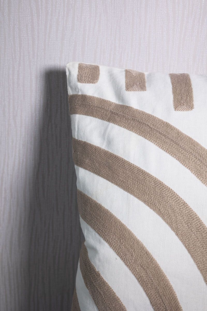 Almofada-Linhas-Off-White