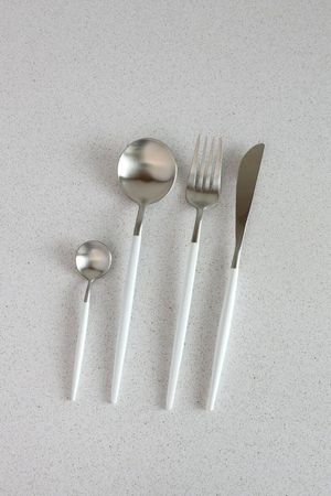 Conjunto Talheres Prata E Branco